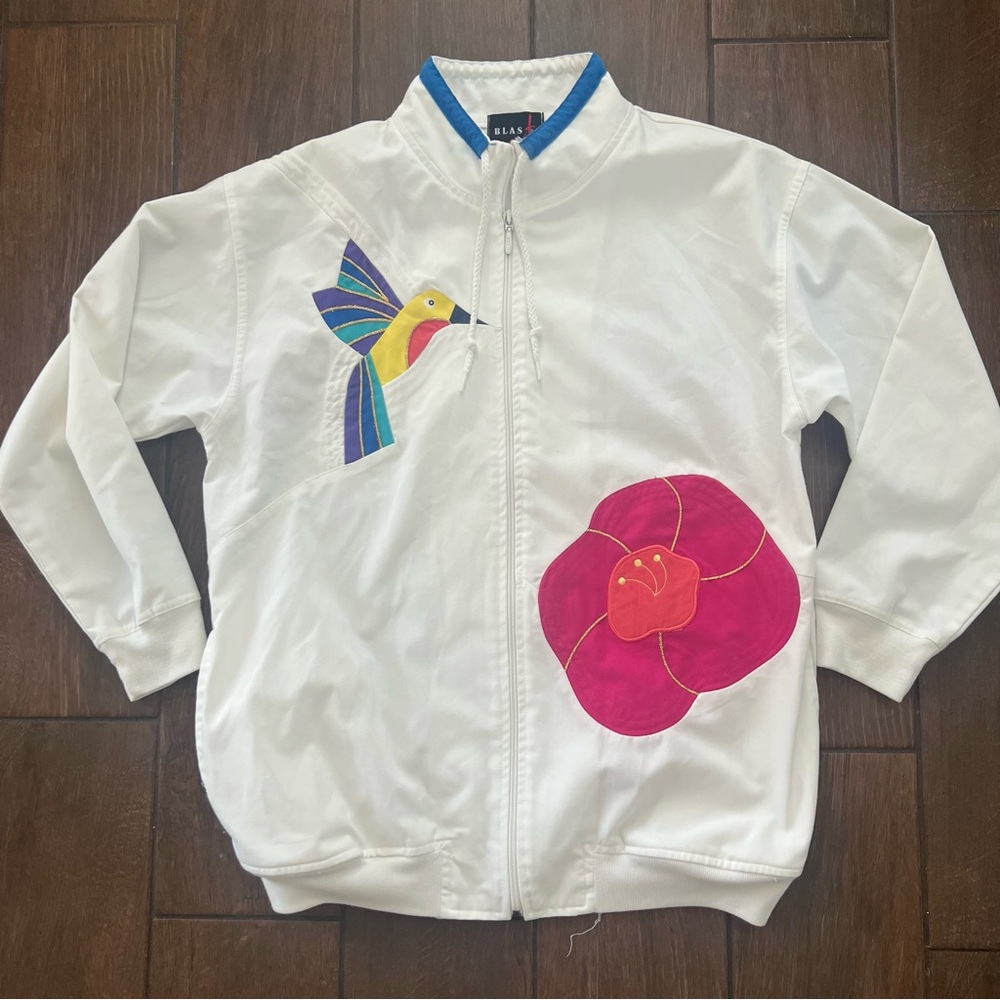 Arty Vintage Embroidered Hummingbird Jacket White size Small (Petite)